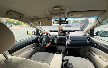 Toyota Prius, 2008 год, 560 000 рублей, 8 фотография