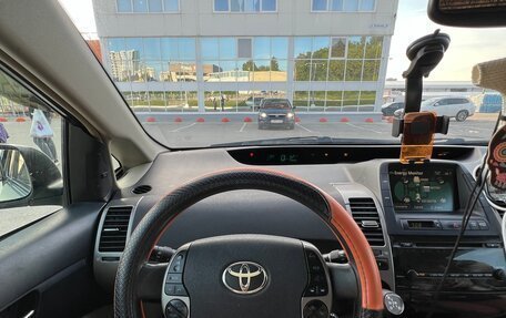Toyota Prius, 2008 год, 560 000 рублей, 11 фотография