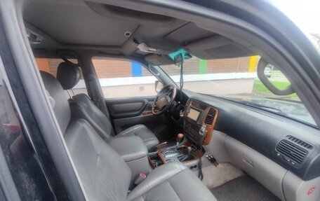 Toyota Land Cruiser 100 рестайлинг 2, 2003 год, 1 650 000 рублей, 9 фотография