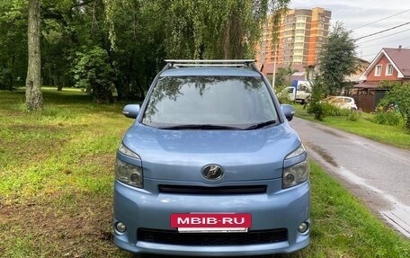 Toyota Voxy II, 2008 год, 1 180 000 рублей, 6 фотография