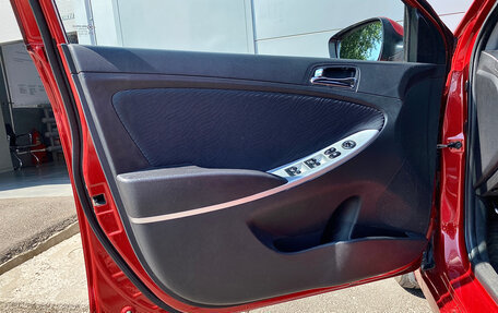 Hyundai Solaris II рестайлинг, 2013 год, 730 000 рублей, 16 фотография