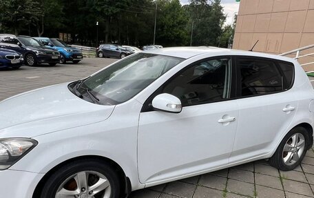 KIA cee'd I рестайлинг, 2010 год, 700 000 рублей, 2 фотография