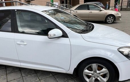 KIA cee'd I рестайлинг, 2010 год, 700 000 рублей, 3 фотография