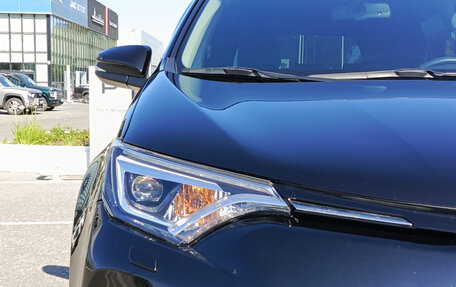 Toyota RAV4, 2019 год, 2 690 000 рублей, 21 фотография