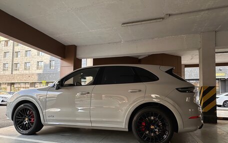 Porsche Cayenne III, 2021 год, 11 990 000 рублей, 2 фотография