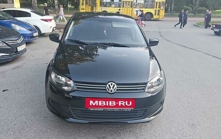 Volkswagen Polo VI (EU Market), 2012 год, 800 000 рублей, 16 фотография
