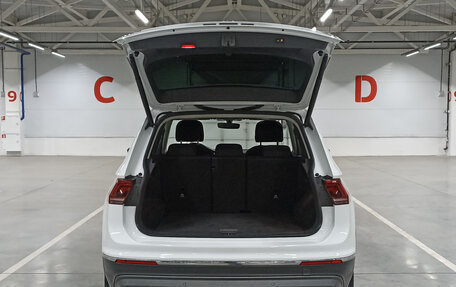 Volkswagen Tiguan II, 2017 год, 2 122 950 рублей, 10 фотография