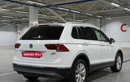 Volkswagen Tiguan II, 2017 год, 2 122 950 рублей, 5 фотография