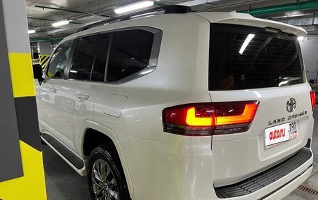 Toyota Land Cruiser, 2022 год, 11 300 000 рублей, 6 фотография