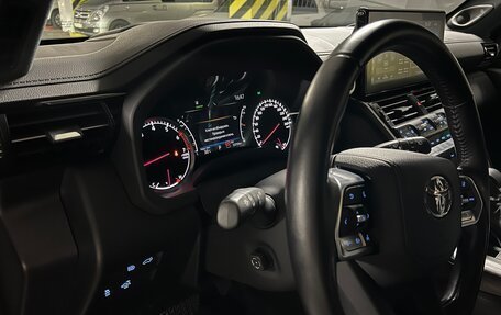 Toyota Land Cruiser, 2022 год, 11 300 000 рублей, 13 фотография