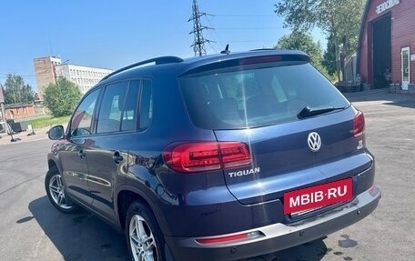 Volkswagen Tiguan I, 2016 год, 1 400 000 рублей, 2 фотография