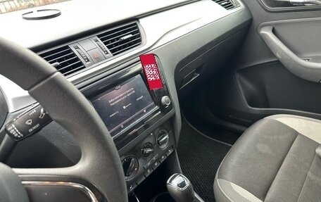 Skoda Rapid I, 2018 год, 1 075 000 рублей, 9 фотография