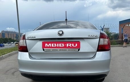 Skoda Rapid I, 2018 год, 1 075 000 рублей, 5 фотография