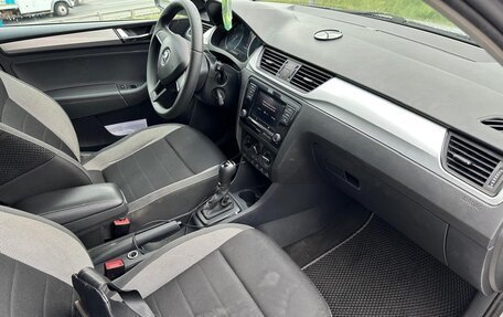 Skoda Rapid I, 2018 год, 1 075 000 рублей, 18 фотография