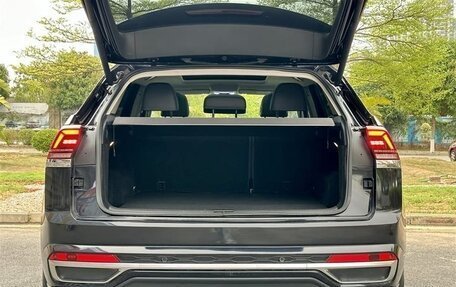 Volkswagen Teramont I, 2021 год, 3 000 000 рублей, 9 фотография