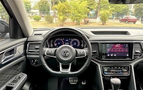 Volkswagen Teramont I, 2021 год, 3 000 000 рублей, 23 фотография