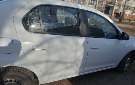 Renault Logan II, 2014 год, 480 000 рублей, 2 фотография