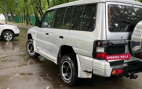 Mitsubishi Pajero III рестайлинг, 1998 год, 550 000 рублей, 4 фотография