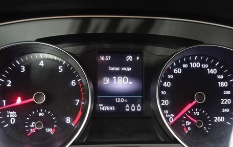 Volkswagen Passat B8 рестайлинг, 2018 год, 1 699 000 рублей, 10 фотография