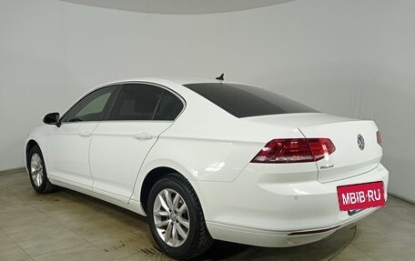 Volkswagen Passat B8 рестайлинг, 2018 год, 1 699 000 рублей, 7 фотография