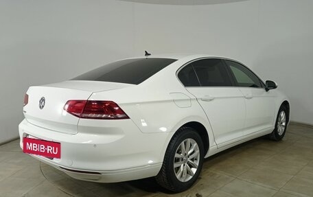 Volkswagen Passat B8 рестайлинг, 2018 год, 1 699 000 рублей, 5 фотография