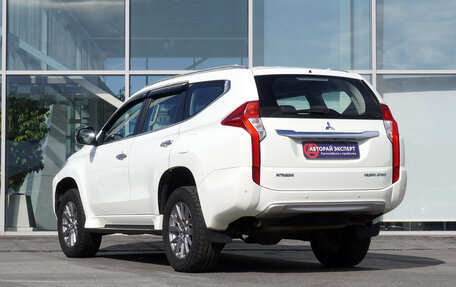 Mitsubishi Pajero Sport III рестайлинг, 2017 год, 2 488 000 рублей, 7 фотография