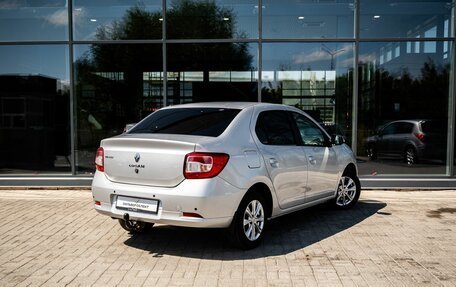 Renault Logan II, 2018 год, 650 000 рублей, 2 фотография