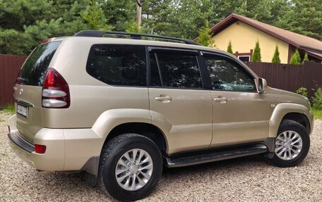 Toyota Land Cruiser Prado 120 рестайлинг, 2006 год, 1 850 000 рублей, 31 фотография