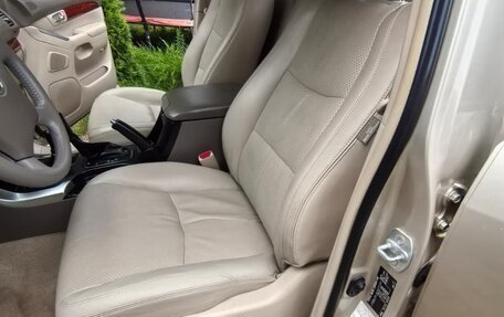 Toyota Land Cruiser Prado 120 рестайлинг, 2006 год, 1 850 000 рублей, 32 фотография