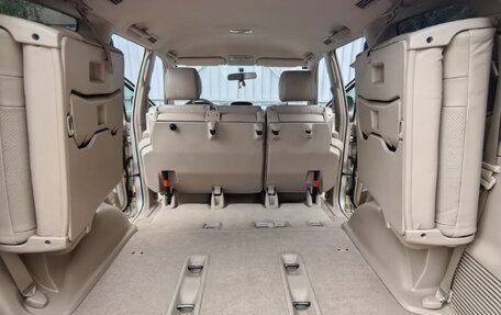 Toyota Land Cruiser Prado 120 рестайлинг, 2006 год, 1 850 000 рублей, 36 фотография