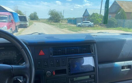 Volkswagen Transporter T4, 2000 год, 1 600 000 рублей, 14 фотография