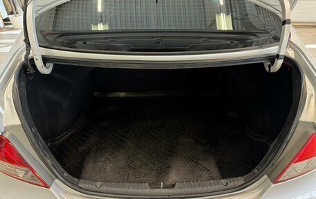 Hyundai Solaris II рестайлинг, 2011 год, 850 000 рублей, 18 фотография