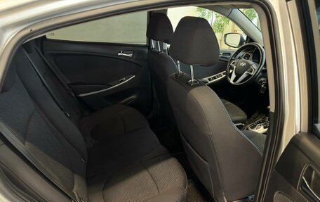 Hyundai Solaris II рестайлинг, 2011 год, 850 000 рублей, 10 фотография