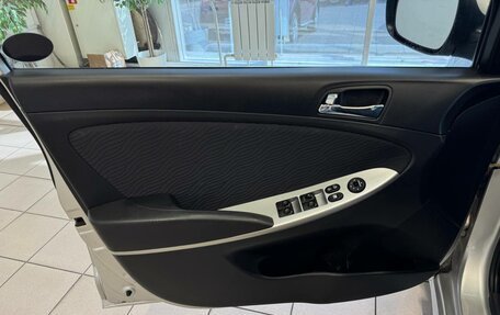 Hyundai Solaris II рестайлинг, 2011 год, 850 000 рублей, 14 фотография