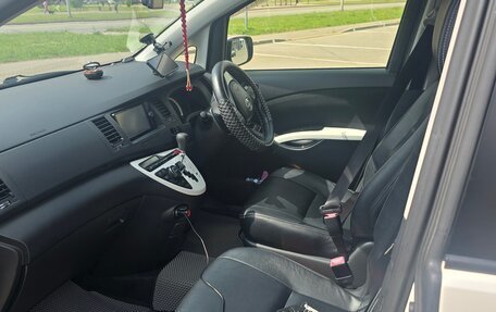 Toyota ISis I, 2012 год, 1 800 000 рублей, 5 фотография