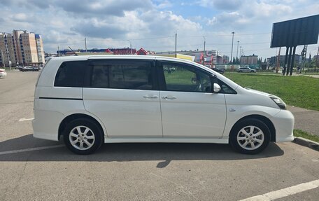 Toyota ISis I, 2012 год, 1 800 000 рублей, 2 фотография