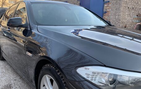 BMW 5 серия, 2011 год, 2 300 000 рублей, 2 фотография