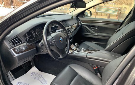 BMW 5 серия, 2011 год, 2 300 000 рублей, 9 фотография