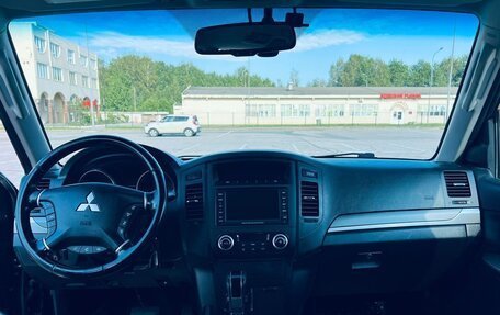Mitsubishi Pajero IV, 2010 год, 1 900 000 рублей, 10 фотография