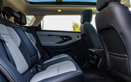 Land Rover Range Rover Evoque II, 2025 год, 6 500 000 рублей, 11 фотография