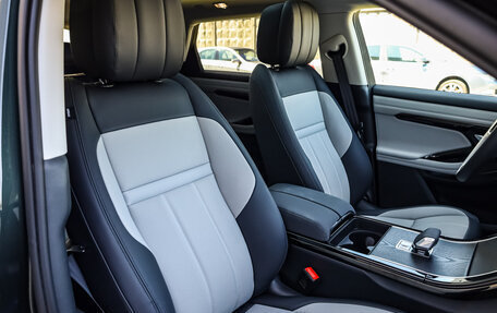 Land Rover Range Rover Evoque II, 2025 год, 6 500 000 рублей, 25 фотография