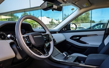 Land Rover Range Rover Evoque II, 2025 год, 6 500 000 рублей, 18 фотография