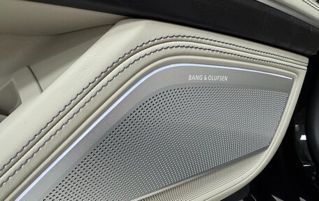 Audi A8, 2024 год, 15 499 000 рублей, 10 фотография