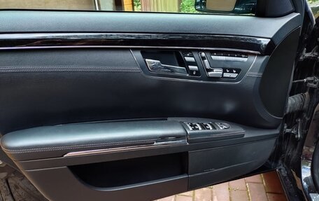 Mercedes-Benz S-Класс, 2012 год, 2 250 000 рублей, 13 фотография