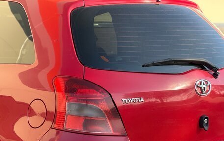 Toyota Yaris III рестайлинг, 2007 год, 360 000 рублей, 8 фотография