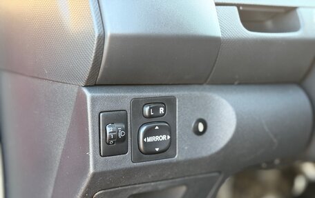 Toyota Yaris III рестайлинг, 2007 год, 360 000 рублей, 16 фотография