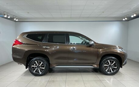 Mitsubishi Pajero Sport III рестайлинг, 2018 год, 2 699 000 рублей, 6 фотография