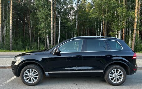 Volkswagen Touareg III, 2012 год, 2 350 000 рублей, 2 фотография