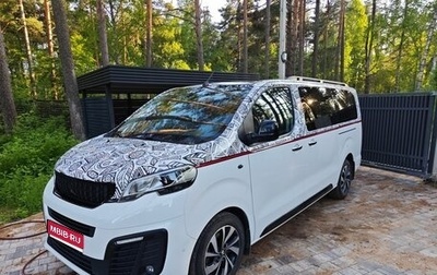 Peugeot Traveller I, 2021 год, 3 920 000 рублей, 1 фотография