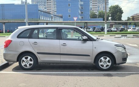 Skoda Fabia II, 2008 год, 420 000 рублей, 2 фотография